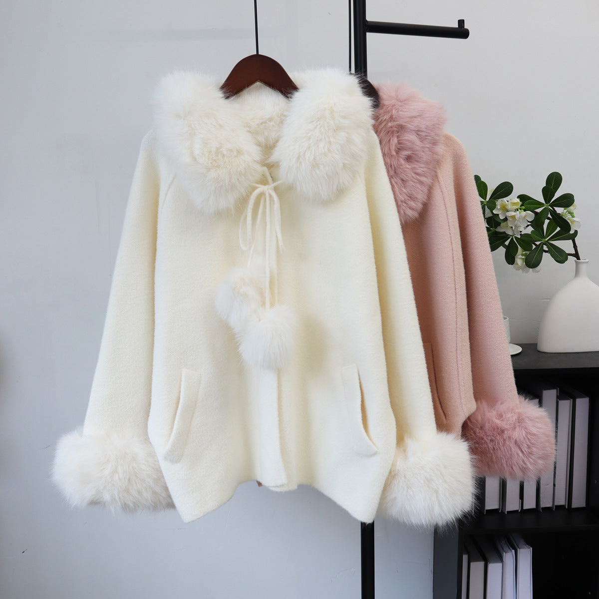 Long sleeved jacket for women