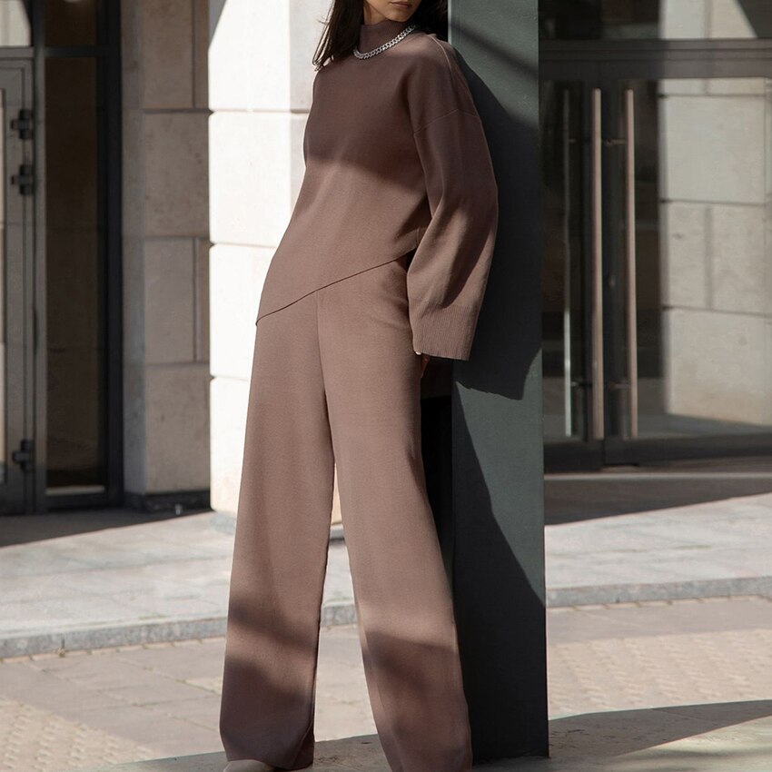 Women’s Elegant Turtleneck Sweater & Wide-Leg Pants Set